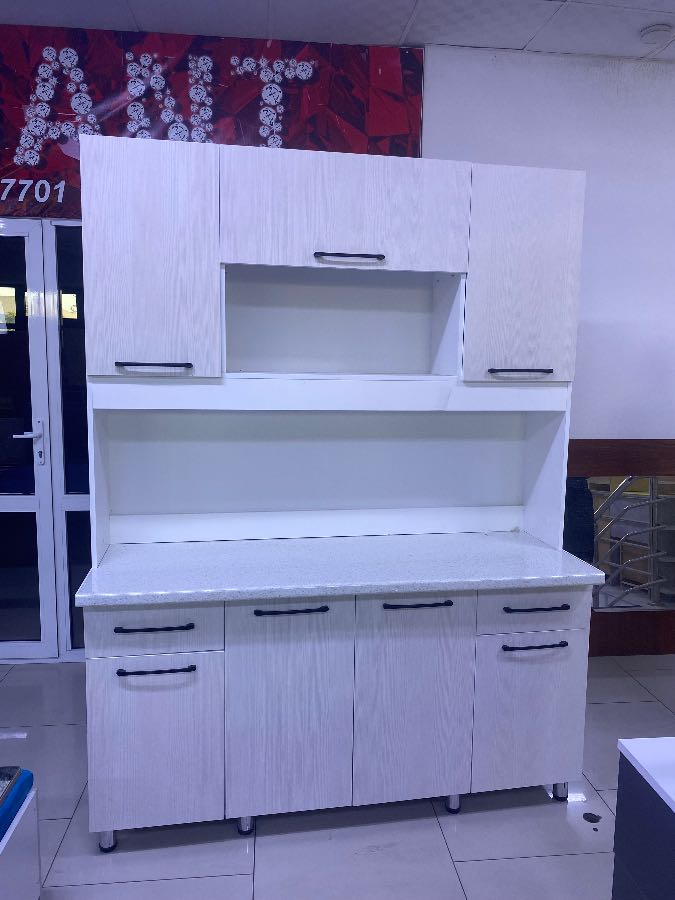 стоящий 1,60